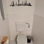 Ferienwohnung 80Qm, 4 Personen Mit Kamin In Pinneberg Bei Hamburg شقة *