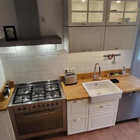 Ferienwohnung 80Qm, 4 Personen Mit Kamin In Pinneberg Bei Hamburg *